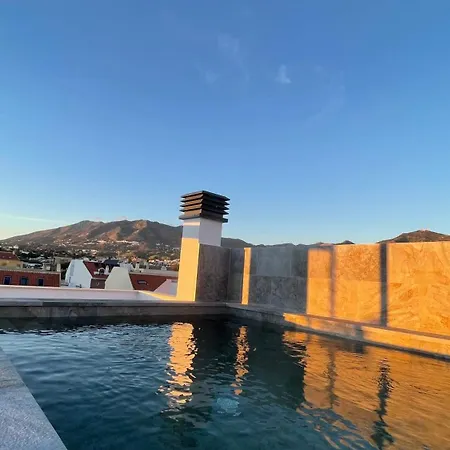 Aparthotel Luxury Penthouse With Pool Near *